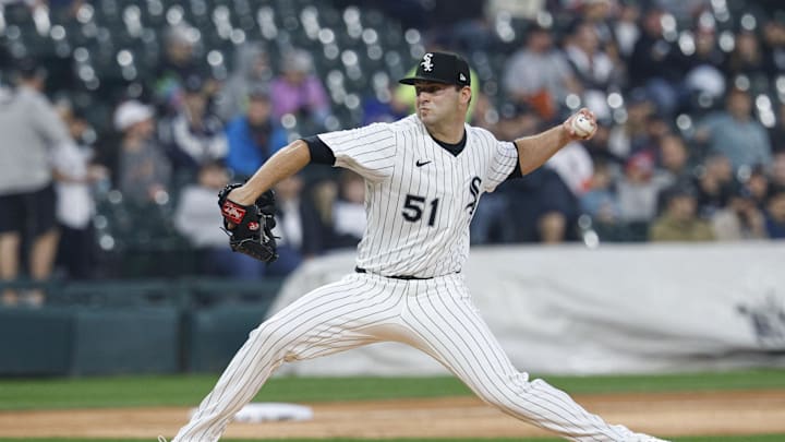 Jun 4, 2025; Chicago, Illinois, USA; Chicago White Sox starting pitcher Jared Shuster (51) delivers a pitch against the Detroit Tigers during the first inning at Rate Field. Mandatory Credit: Kamil Krzaczynski-Imagn Images