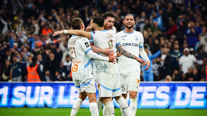 Célébrations des joueurs de l'OM après un but face au Stade Brestois 29.