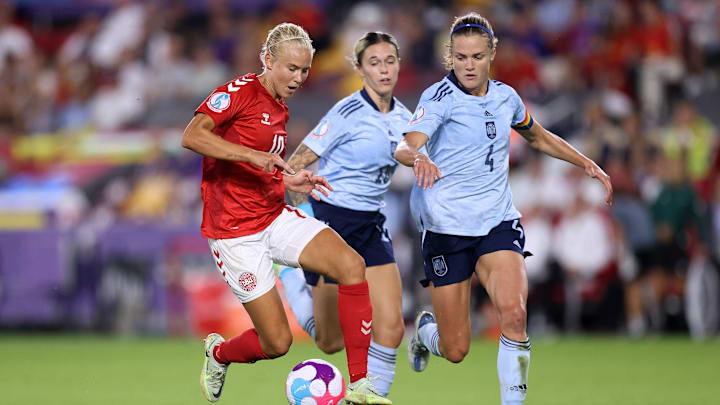 España dominó y ganó en el último minuto