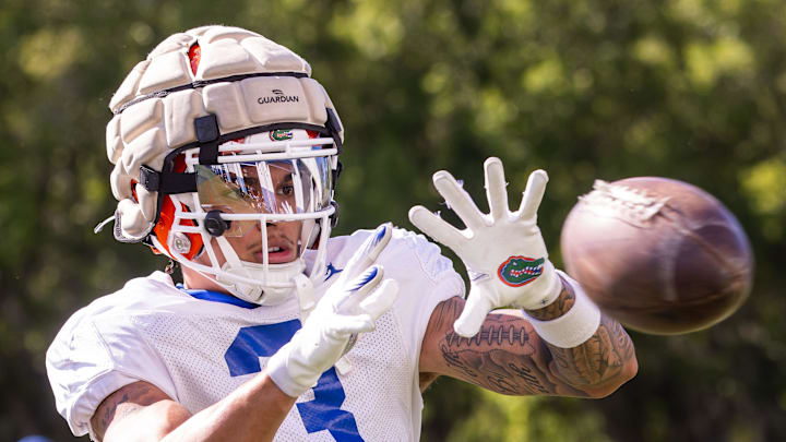 Florida Gators wide receiver Eugene Wilson III (3) hauls in a pass.