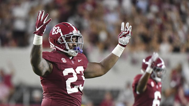 Aug 31, 2024; Tuscaloosa, Alabama, USA; Alabama Crimson Tide defensive lineman James Smith (23) holds up four fingers on each hand as the games moves to the fourth quarter at Bryant-Denny Stadium during the game between the Alabama Crimson Tide and the Western Kentucky Hilltoppers. Alabama defeated Western Kentucky 63-0. Mandatory Credit: Gary Cosby Jr.-Imagn Images Aug 31, 2024; Tuscaloosa, Alabama, USA; Alabama Crimson Tide defensive lineman James Smith (23) holds up four fingers on each hand as the games moves to the fourth quarter at Bryant-Denny Stadium during the game between the Alabama Crimson Tide and the Western Kentucky Hilltoppers. Alabama defeated Western Kentucky 63-0. Mandatory Credit: Gary Cosby Jr.-Imagn Images