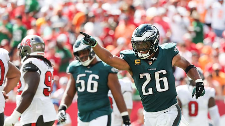 Sep 28, 2025; Tampa, Florida, USA; Philadelphia Eagles running back Saquon Barkley (26) celebrates a touchdown during the second half against the Tampa Bay Buccaneers at Raymond James Stadium. Mandatory Credit: Kim Klement Neitzel-Imagn Images Sep 28, 2025; Tampa, Florida, USA; Philadelphia Eagles running back Saquon Barkley (26) celebrates a touchdown during the second half against the Tampa Bay Buccaneers at Raymond James Stadium. Mandatory Credit: Kim Klement Neitzel-Imagn Images