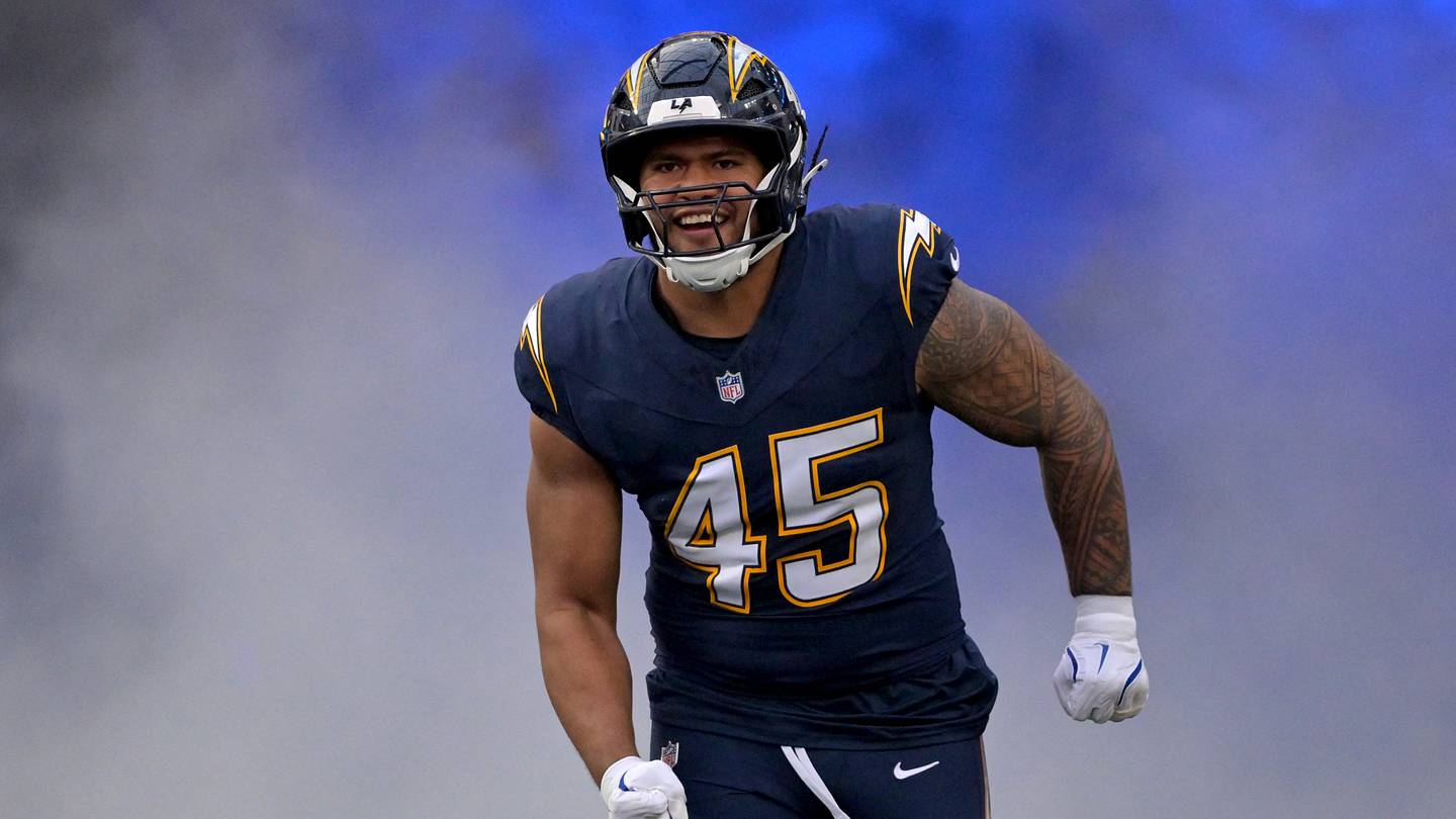 Chargers Waste Zero Time Dropping Concerning News on Season's 1st Injury Report
