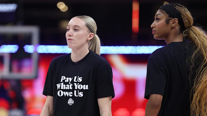 Jul 19, 2025; Indianapolis, IN, USA; Team Collier guard Paige Bueckers (5) looks on before the 2025 WNBA All Star Game at Gainbridge Fieldhouse. Mandatory Credit: Trevor Ruszkowski-Imagn Images Jul 19, 2025; Indianapolis, IN, USA; Team Collier guard Paige Bueckers (5) looks on before the 2025 WNBA All Star Game at Gainbridge Fieldhouse. Mandatory Credit: Trevor Ruszkowski-Imagn Images