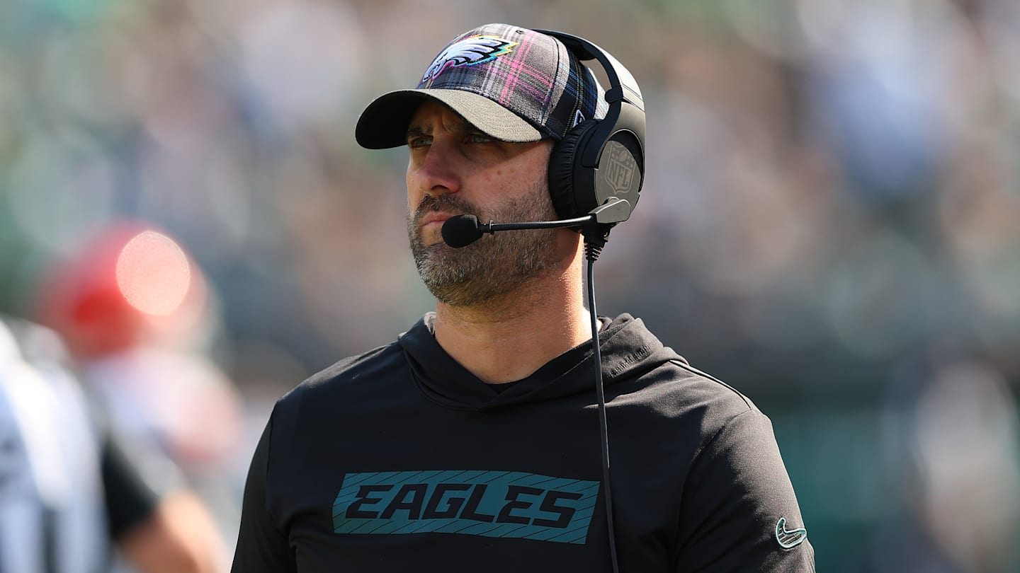Nick Sirianni Had Strange Interaction With Eagles Fans After Close Week 6 Win