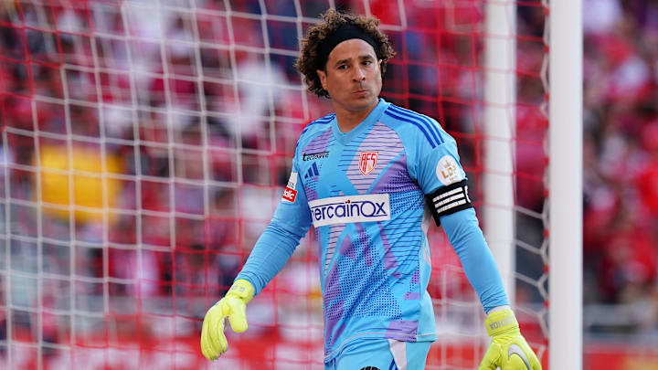 Sport Lisboa e Benfica v AVS - Liga Portugal Betclic