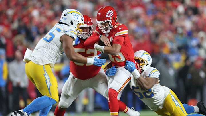 Los Angeles Chargers v Kansas City Chiefs