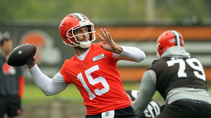 Cleveland Browns quarterback Joe Flacco looks downfield for a deep pass