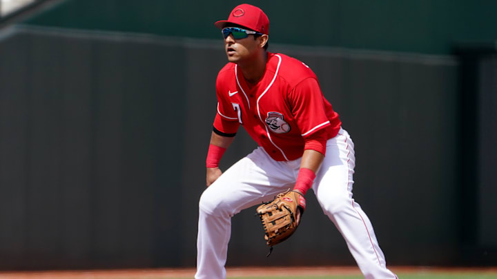 Cincinnati Reds third baseman Donovan Solano (7) gets set for a pitch.