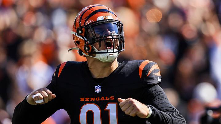 Oct 6, 2024; Cincinnati, Ohio, USA; Cincinnati Bengals defensive end Trey Hendrickson (91) runs onto the field before the game against the Baltimore Ravens at Paycor Stadium. Mandatory Credit: Katie Stratman-Imagn Images
