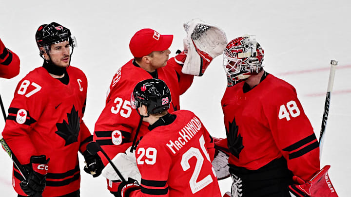 Darcy Kuemper, Sidney Crosby, Team Canada Darcy Kuemper, Sidney Crosby, Team Canada