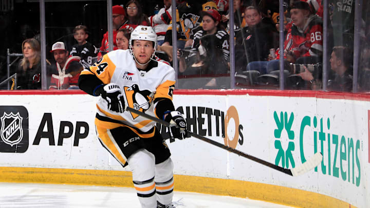 Pittsburgh Penguins v New Jersey Devils