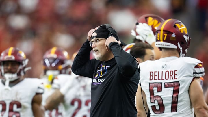 Sep 29, 2024; Glendale, Arizona, USA; Washington Commanders head coach Dan Quinn against the Arizona Cardinals in the second half at State Farm Stadium. Mandatory Credit: Mark J. Rebilas-Imagn Images Sep 29, 2024; Glendale, Arizona, USA; Washington Commanders head coach Dan Quinn against the Arizona Cardinals in the second half at State Farm Stadium. Mandatory Credit: Mark J. Rebilas-Imagn Images
