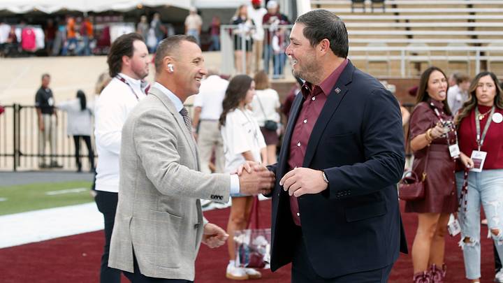 Oct 25, 2025; Starkville, Mississippi, USA; Texas Longhorns head coach Steve Sarkisian and Mississippi State Bulldogs head coach Jeff Lebby shake hands prior to the game at Davis Wade Stadium at Scott Field. Mandatory Credit: Petre Thomas-Imagn Images Oct 25, 2025; Starkville, Mississippi, USA; Texas Longhorns head coach Steve Sarkisian and Mississippi State Bulldogs head coach Jeff Lebby shake hands prior to the game at Davis Wade Stadium at Scott Field. Mandatory Credit: Petre Thomas-Imagn Images