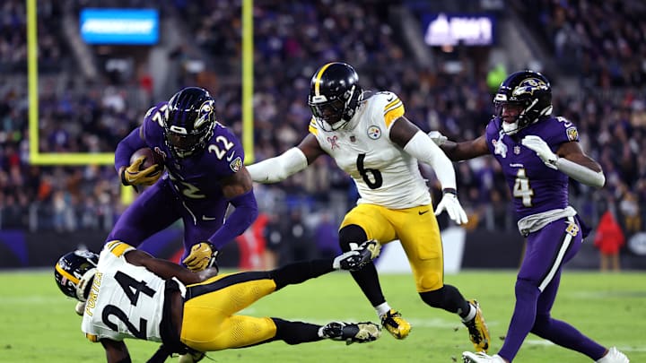 Pittsburgh Steelers v Baltimore Ravens