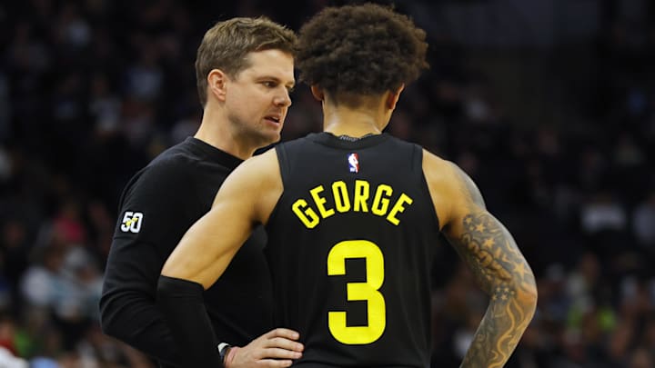 Nov 30, 2023; Minneapolis, Minnesota, USA; Utah Jazz head coach Will Hardy talks with guard Keyonte George (3) in the third quarter of the game with the Minnesota Timberwolves at Target Center. Mandatory Credit: Bruce Kluckhohn-Imagn Images