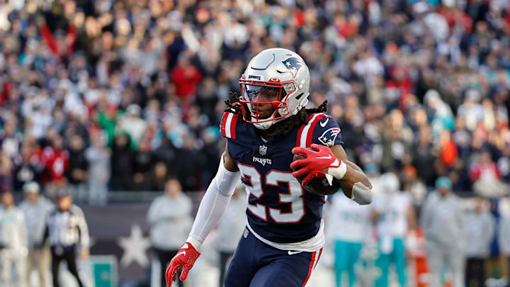 Miami Dolphins v New England Patriots