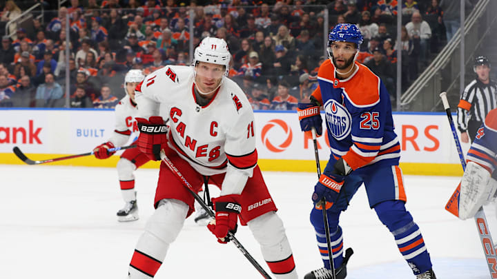 Carolina Hurricanes v Edmonton Oilers. Carolina fell 4-3, dropping them to 0-4 on their Western Canada swing. 