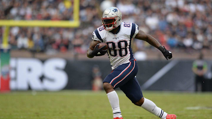 Nov 19, 2017; Mexico City, MEX; New England Patriots tight end Martellus Bennett (88) runs with the ball during the second half against the Oakland Raiders at Estadio Azteca. Mandatory Credit: Orlando Ramirez-Imagn Images