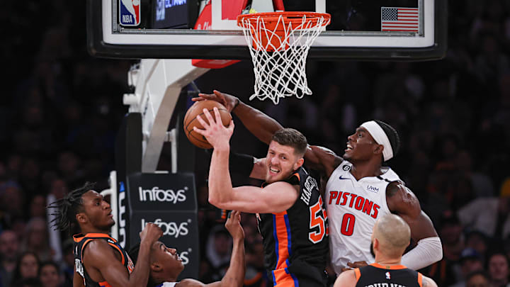 Nov 11, 2022; New York, New York, USA; New York Knicks center Isaiah Hartenstein (55) rebounds