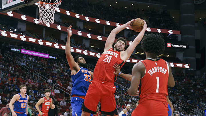 Nov 4, 2024; Houston, Texas, USA; Houston Rockets center Alperen Sengun (28) grabs a rebound away from New York Knicks center Karl-Anthony Towns (32) during the second quarter at Toyota Center. Mandatory Credit: Troy Taormina-Imagn Images Nov 4, 2024; Houston, Texas, USA; Houston Rockets center Alperen Sengun (28) grabs a rebound away from New York Knicks center Karl-Anthony Towns (32) during the second quarter at Toyota Center. Mandatory Credit: Troy Taormina-Imagn Images