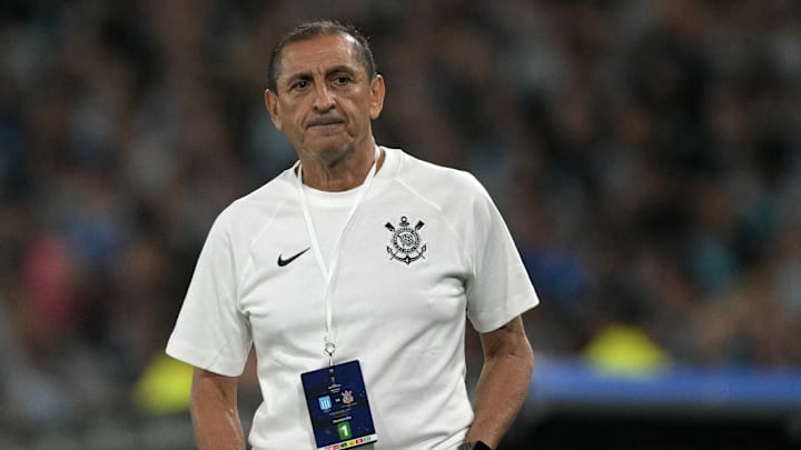 Ramón Díaz e Corinthians se reencontram na 26ª rodada Ramón Díaz e Corinthians se reencontram na 26ª rodada