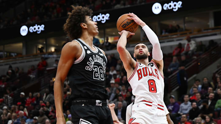 San Antonio Spurs v Chicago Bulls