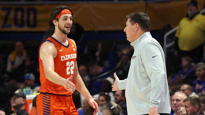 Clemson basketball is improving with each game due to the chemistry of the team and the closeness that Brad Brownell brings.