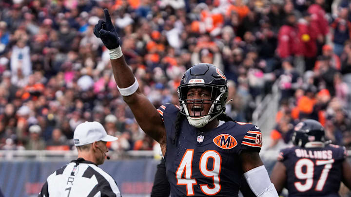Oct 19, 2025; Chicago, Illinois, USA; Chicago Bears middle linebacker Tremaine Edmunds (49) reacts after sacking New Orleans Saints quarterback Spencer Rattler (not pictured) during the second half at Soldier Field. Mandatory Credit: David Banks-Imagn Images Oct 19, 2025; Chicago, Illinois, USA; Chicago Bears middle linebacker Tremaine Edmunds (49) reacts after sacking New Orleans Saints quarterback Spencer Rattler (not pictured) during the second half at Soldier Field. Mandatory Credit: David Banks-Imagn Images