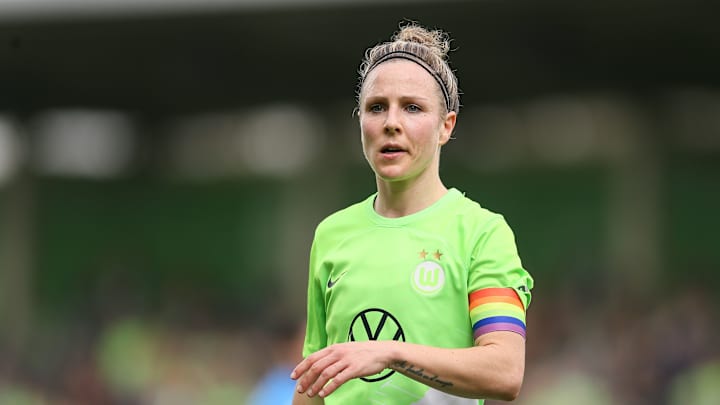 Kapitänin Svenja Huth hat ihren Vertrag verlängert