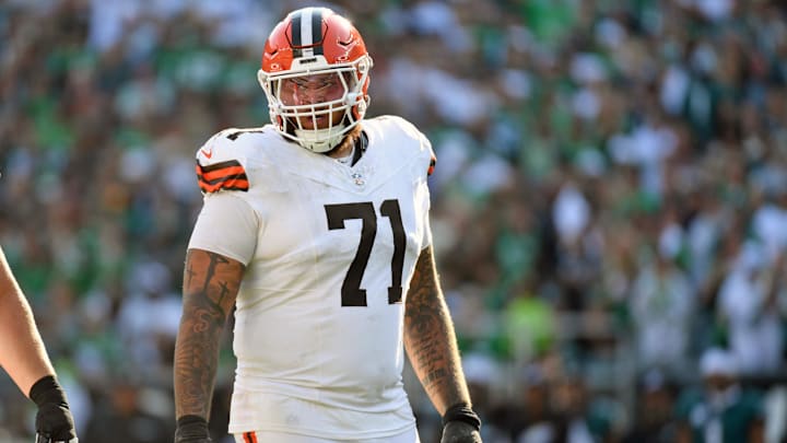 Oct 13, 2024; Philadelphia, Pennsylvania, USA; Cleveland Browns offensive tackle Jedrick Wills Jr. (71) against the Philadelphia Eagles at Lincoln Financial Field. Mandatory Credit: Eric Hartline-Imagn Images
