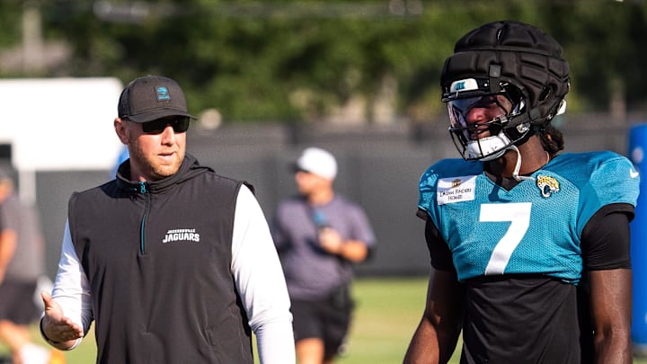 Jacksonville Jaguars Head Coach Liam Coen talks with Jacksonville Jaguars wide receiver Brian Thomas Jr. during an NFL training camp session ten at the Miller Electric Center, Tuesday, Aug. 5, 2025, in Jacksonville, Fla. [Doug Engle/Florida Times-Union]