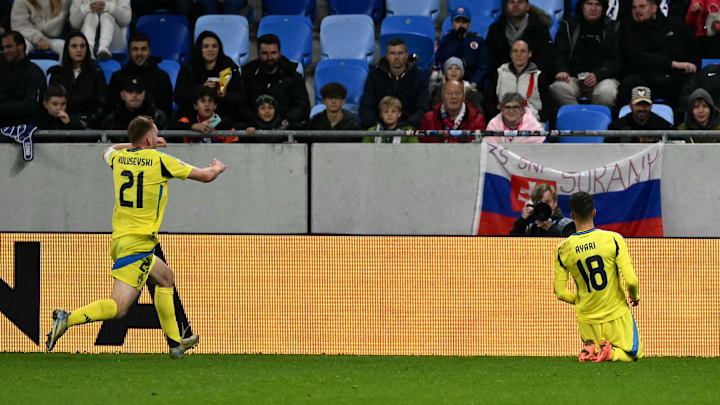 Dejan Kulusevski celebrates Yasin Ayari opening the scoring