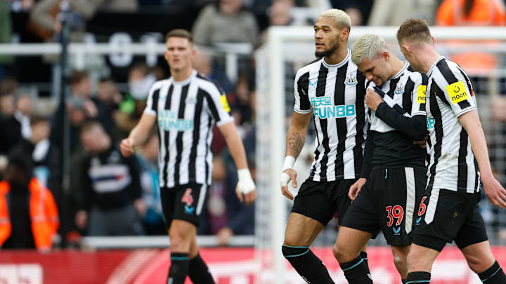 Newcastle United v Fulham FC - Premier League