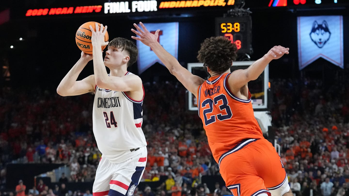 UConn Overpowers and Holds Off Illinois Comeback to Advance to Championship Game