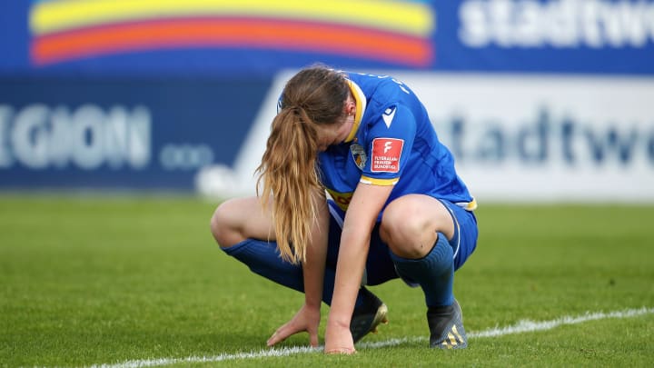 Jena stieg 2021/22 aus der Frauen-Bundesliga ab. Jena stieg 2021/22 aus der Frauen-Bundesliga ab.