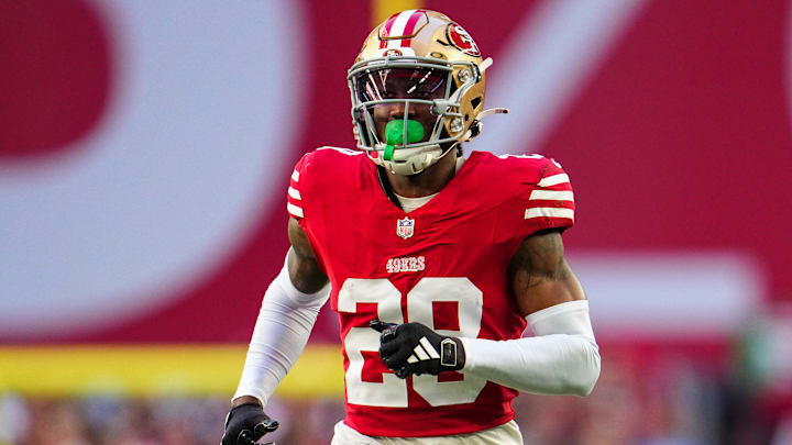 San Francisco 49ers cornerback Darrell Luter Jr. (28)