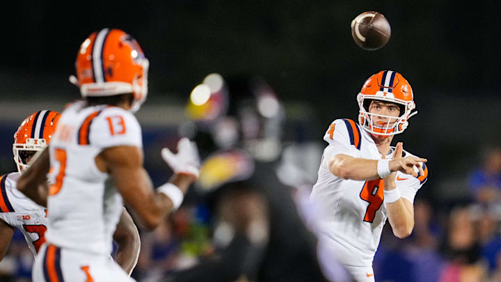 Sep 8, 2023; Lawrence, Kansas, USA; Illinois Fighting Illini quarterback Luke Altmyer (9) throws a