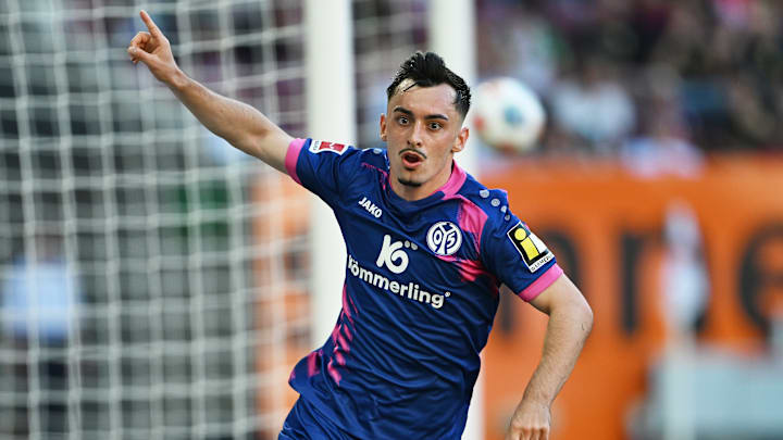 In Augsburg gewann Mainz in Unterzahl