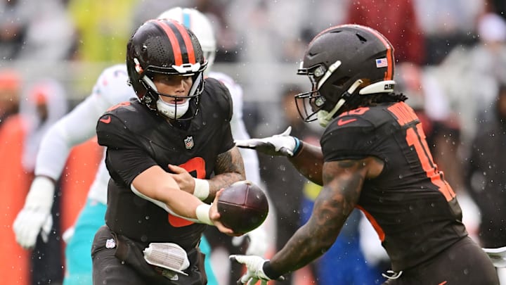 Oct 19, 2025; Cleveland, Ohio, USA; Cleveland Browns quarterback Dillon Gabriel (8) hands off to running back Quinshon Judkins (10) against the Miami Dolphins during the first quarter at Huntington Bank Field. Mandatory Credit: Ken Blaze-Imagn Images Oct 19, 2025; Cleveland, Ohio, USA; Cleveland Browns quarterback Dillon Gabriel (8) hands off to running back Quinshon Judkins (10) against the Miami Dolphins during the first quarter at Huntington Bank Field. Mandatory Credit: Ken Blaze-Imagn Images