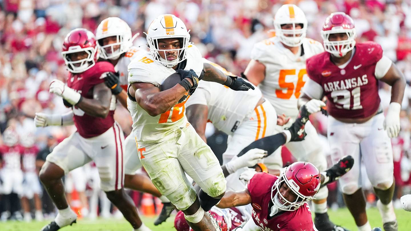 Top Performers From Tennessee Football's Victory Over Arkansas