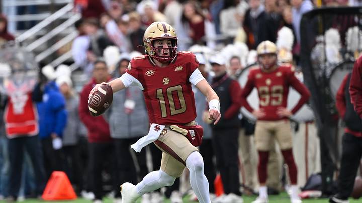 Oct 17, 2026; Chestnut Hill, MA, USA; Boston College Eagles quarterback Mason McKenzie (10) runs the ball against the Pittsburgh Panthers during the first half at Alumni Stadium. Mandatory Credit: Eric Canha-Imagn Images Oct 17, 2026; Chestnut Hill, MA, USA; Boston College Eagles quarterback Mason McKenzie (10) runs the ball against the Pittsburgh Panthers during the first half at Alumni Stadium. Mandatory Credit: Eric Canha-Imagn Images