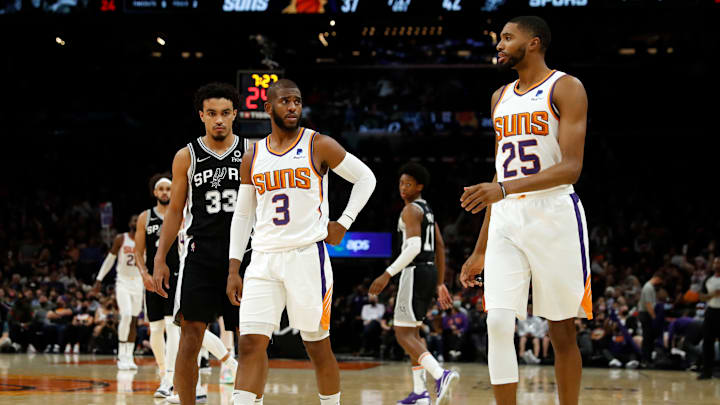 San Antonio Spurs v Phoenix Suns