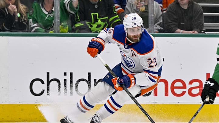 Edmonton Oilers center Leon Draisaitl (29)