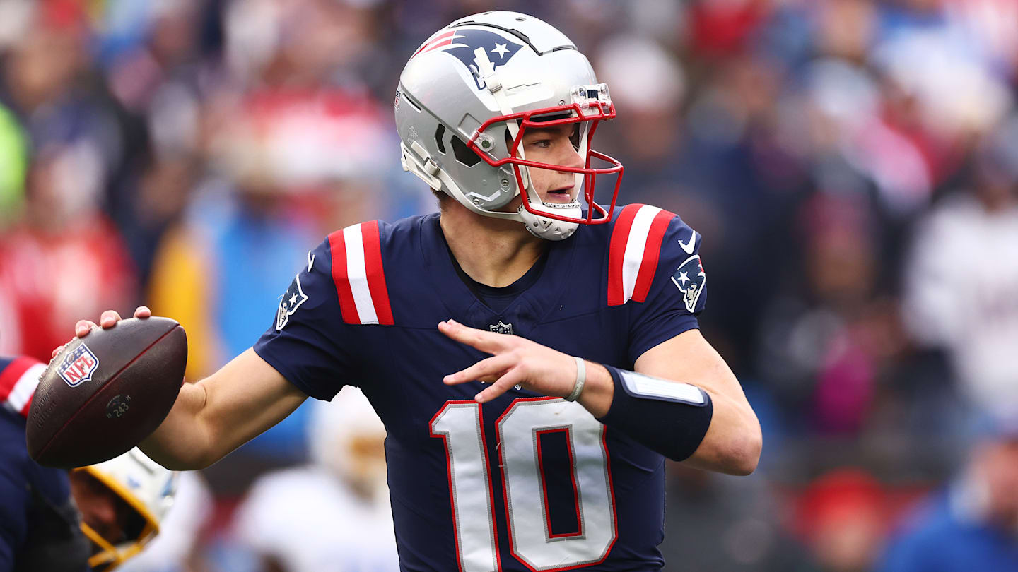 2025 Patriots NFL Mock Draft 2.0: Building around Drake Maye with key trade at No. 4