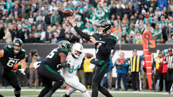 Miami Dolphins v New York Jets
