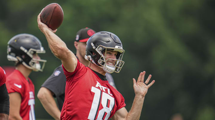 Jun 3, 2024; Atlanta, GA, USA; Atlanta Falcons quarterback Kirk Cousins (18) shown in action on the field during Falcons OTA at the Falcons Training facility. Mandatory Credit: Dale Zanine-USA TODAY Sports Jun 3, 2024; Atlanta, GA, USA; Atlanta Falcons quarterback Kirk Cousins (18) shown in action on the field during Falcons OTA at the Falcons Training facility. Mandatory Credit: Dale Zanine-USA TODAY Sports