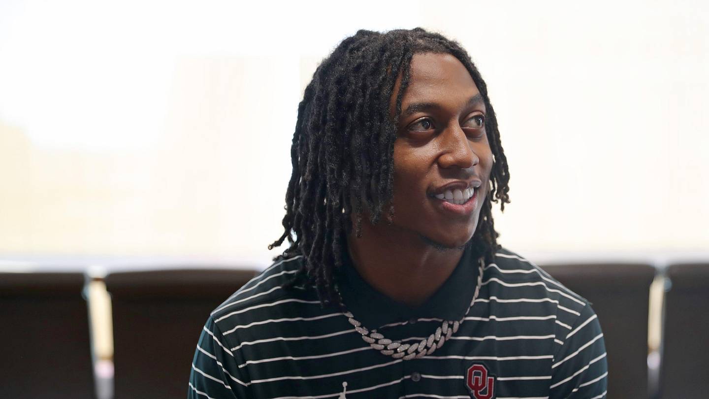 How Big Of A Season Could Texas Longhorns' RB Hollywood Smothers Actually Have?