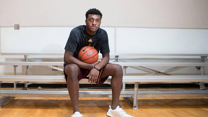 Phoenix Hillcrest Prep junior  guard Kyree Walker.

Kyree Walker

Phoenix Hillcrest Prep junior guard Kyree Walker.