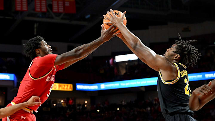 Gotta try hard to get that ball! Gotta try hard to get that ball!